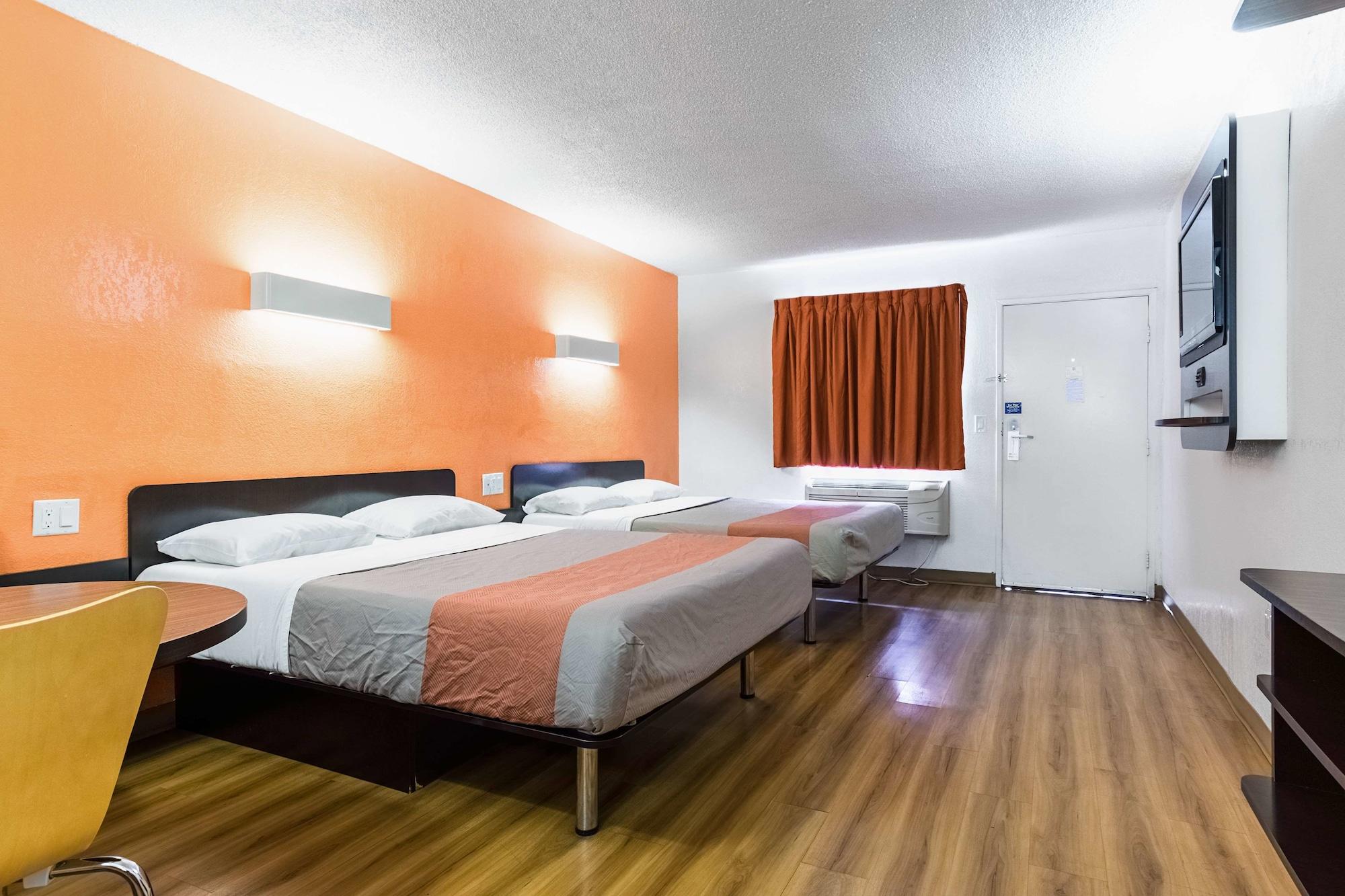 Motel 6-Long Beach, Ca - International City Zewnętrze zdjęcie