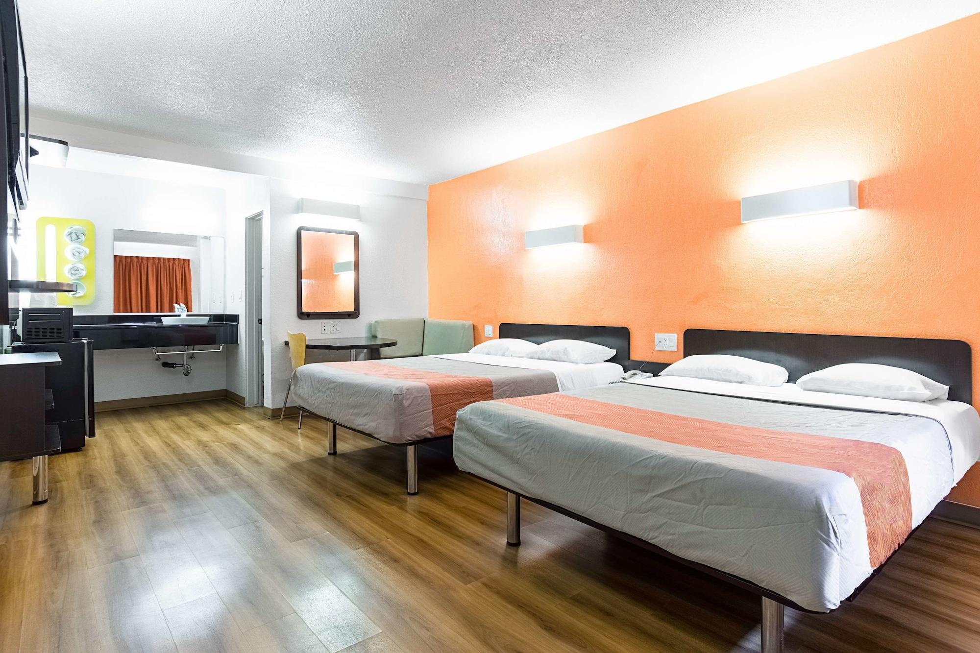 Motel 6-Long Beach, Ca - International City Zewnętrze zdjęcie