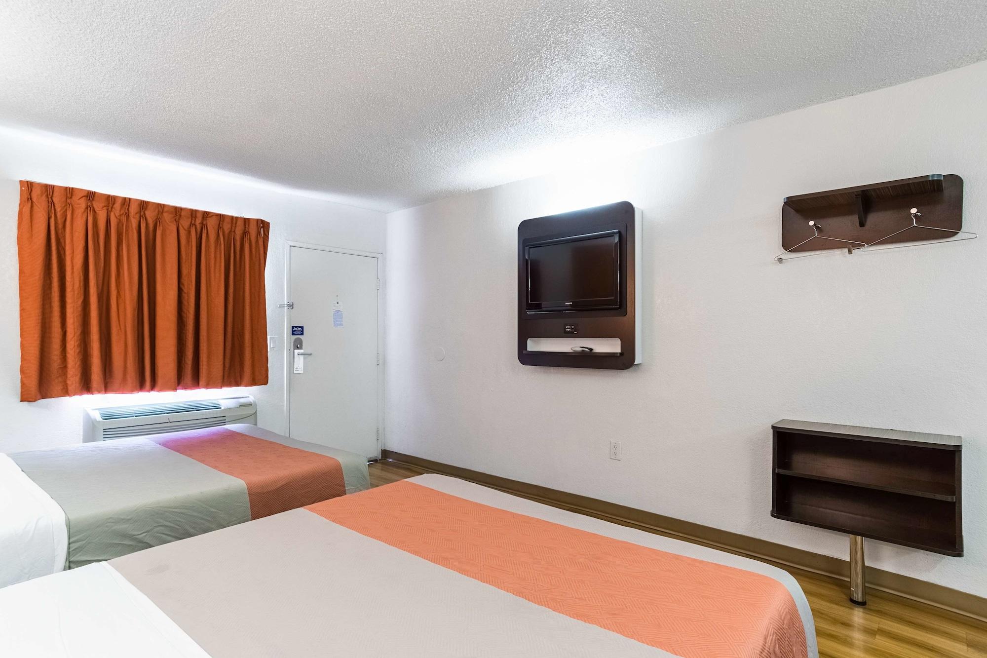 Motel 6-Long Beach, Ca - International City Zewnętrze zdjęcie